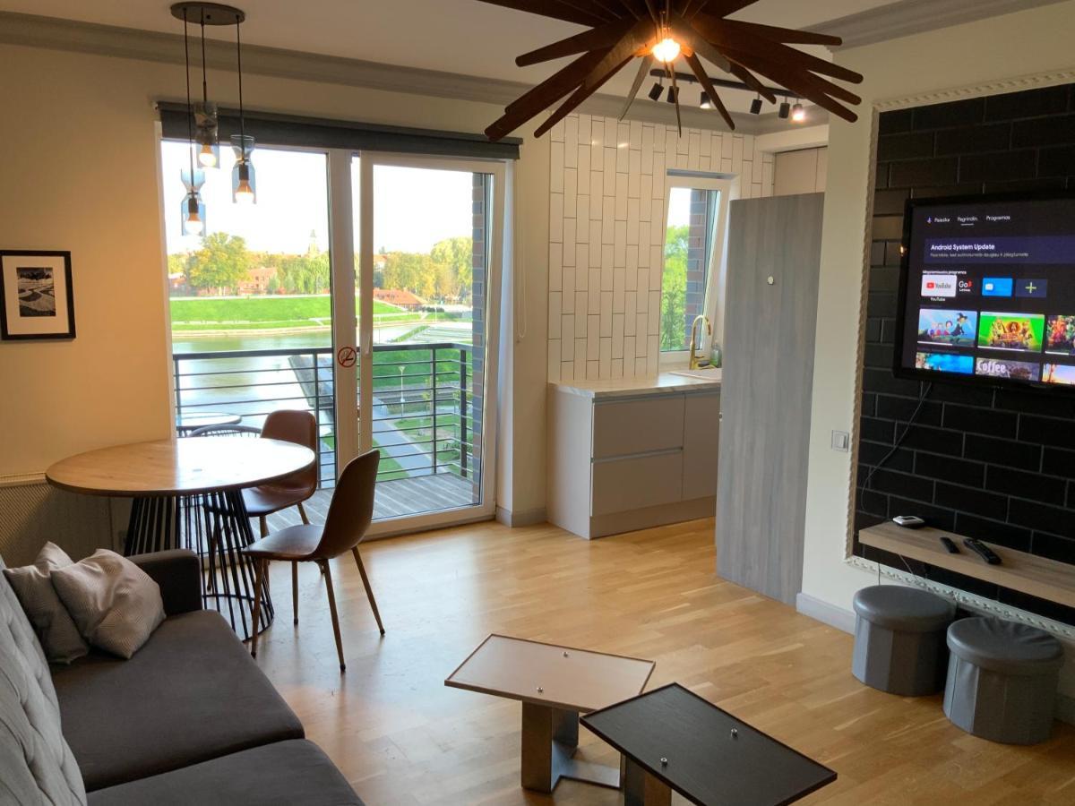 Riverside Apartment Self Check-In ไคลเพดา ภายนอก รูปภาพ