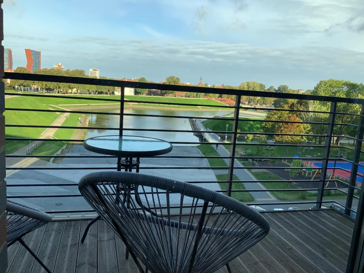 Riverside Apartment Self Check-In ไคลเพดา ภายนอก รูปภาพ